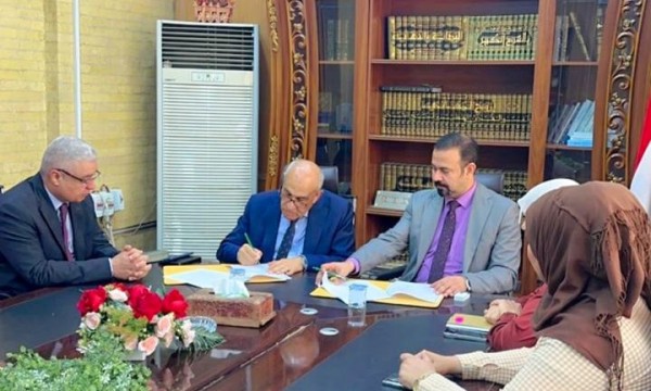 كلية المنصور الجامعة توقع اتفاقية توأمة مع الجامعة العراقية 