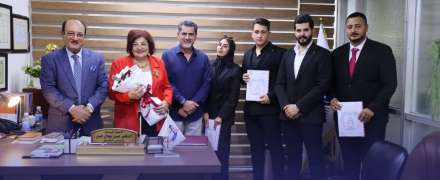 كلية المنصور تناقش بحوث طلبة قسم العلوم المحاسبية والمصرفية   اشرفت عمادة كلية المنصور الجامعة وبمتابعة الكادر التدريسي لقسم العلوم المحاسبية والمصرفية على مناقشة مشاريع التخرج لطلبة المرحلة الرابعة وذلك في إطار تعزيز الجانب التطبيقي للطلبة خلال مسيرتهم الأكاديمية.  واضافت الكلية بان المشاريع المقدم